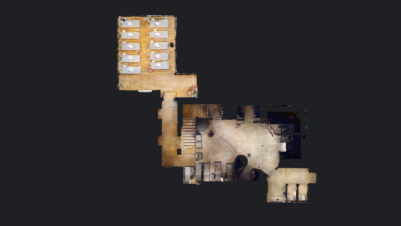 Panther'a Hotel